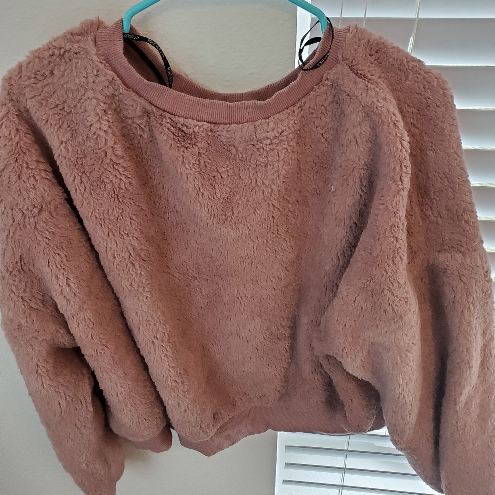 pink sweater